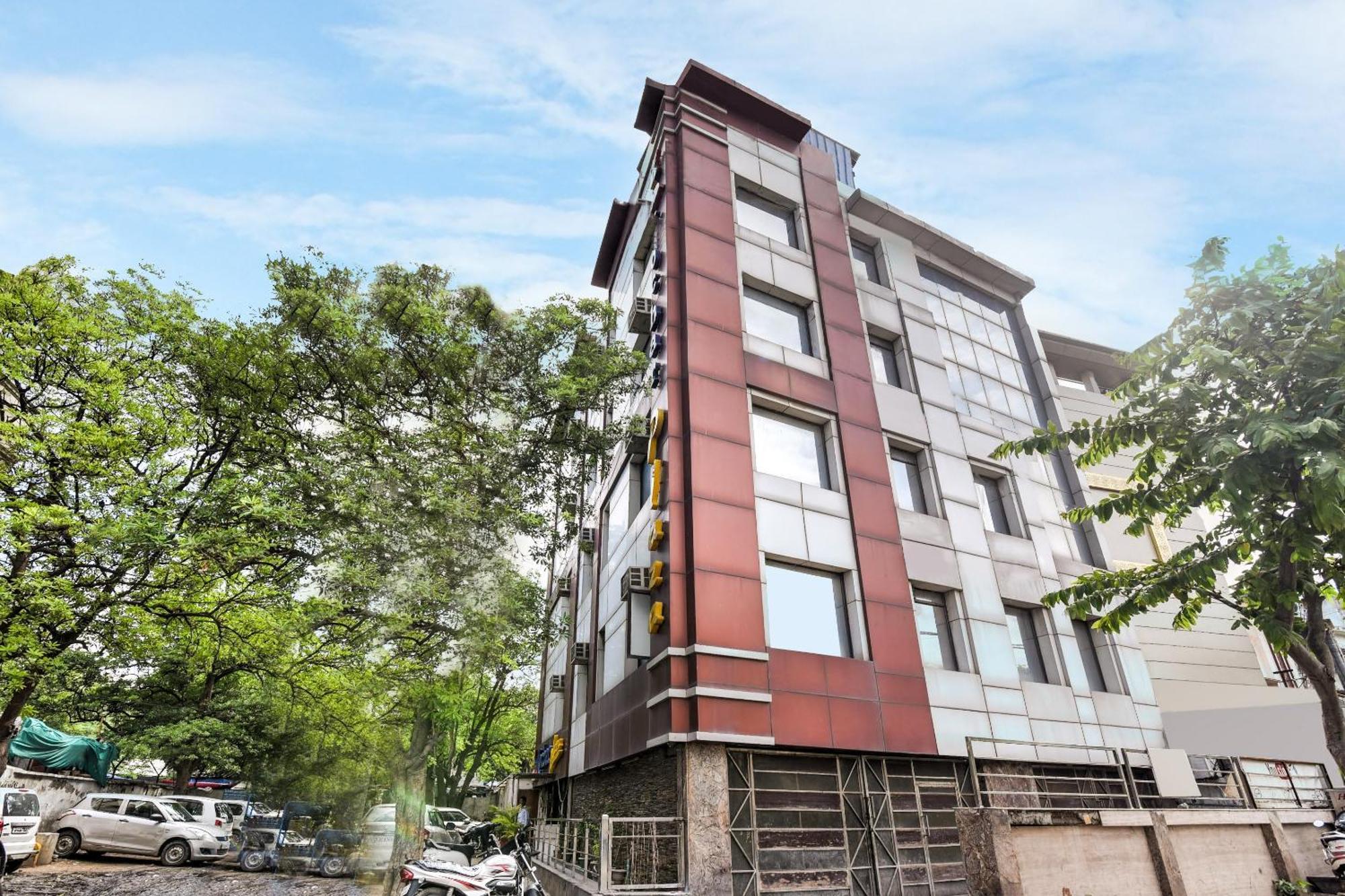 Hotel O Kochar Plaza Delhi  Eksteriør billede