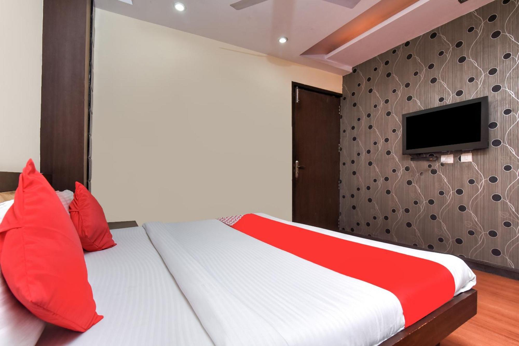 Hotel O Kochar Plaza Delhi  Eksteriør billede