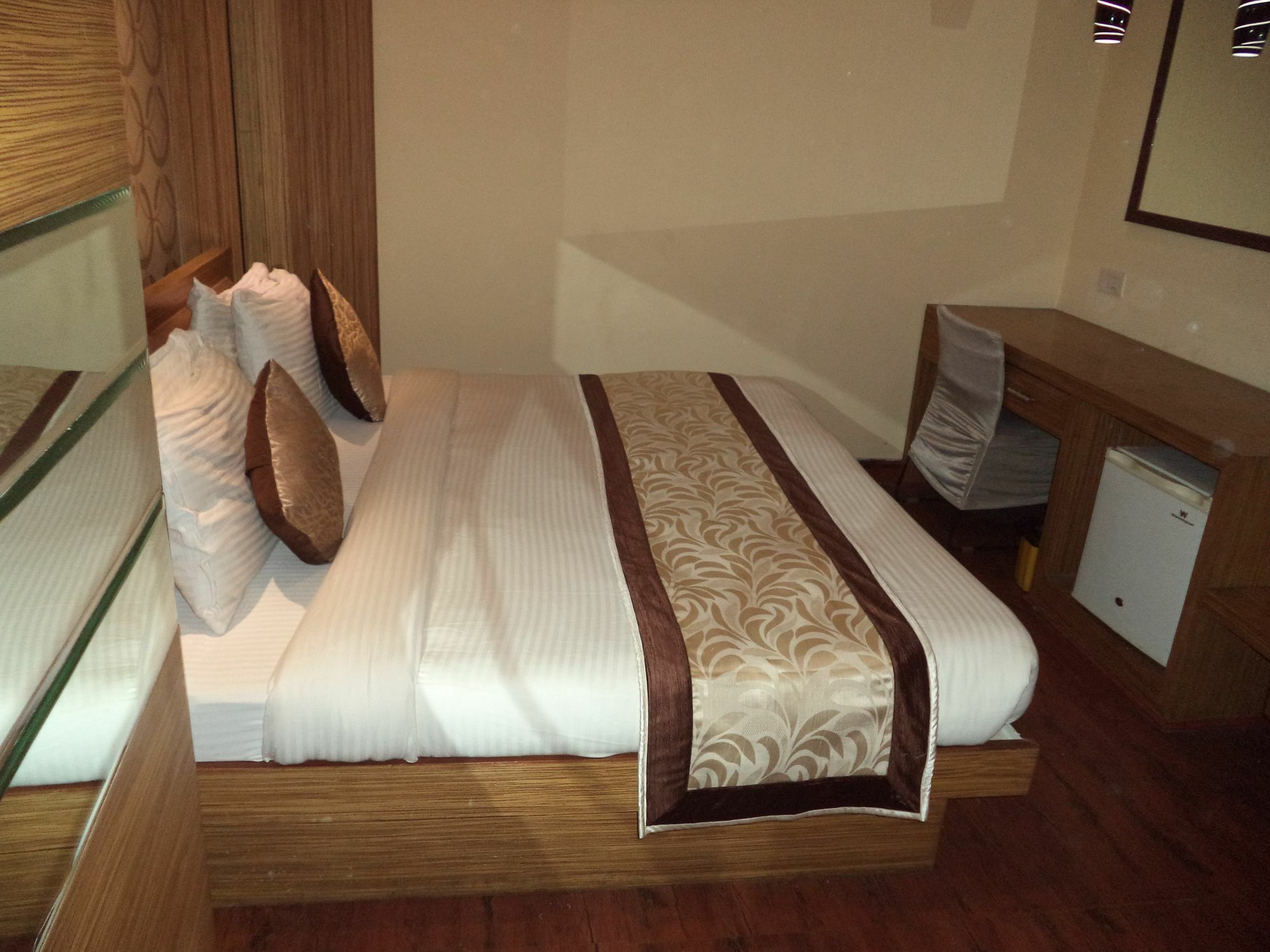 Hotel O Kochar Plaza Delhi  Eksteriør billede